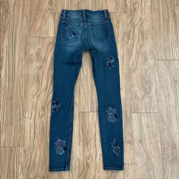 Miss Me Vintage Rose Embroidered Skinny Jeans - Picture 6 of 6